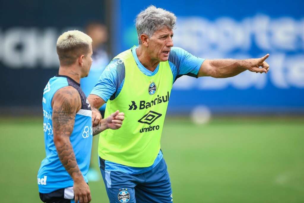 Gaúcho: Renato Gaúcho revela busca por centroavante e espera por novidades nesta semana