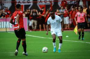 GOIANO: Atlético-GO e Goiás empatam em clássico; Goiânia atropela