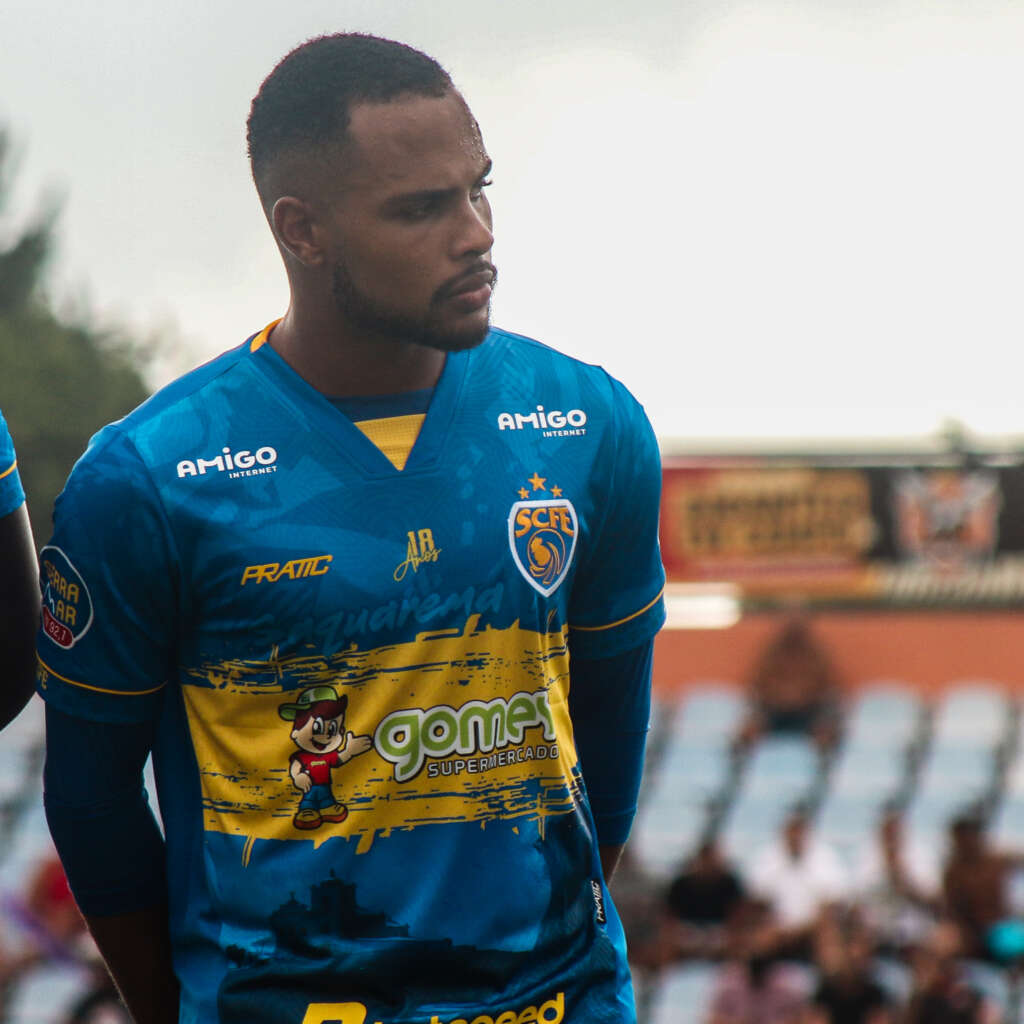 Carioca: Volante do Sampaio Corrêa sofre grave acidente de carro e tem fratura na coluna