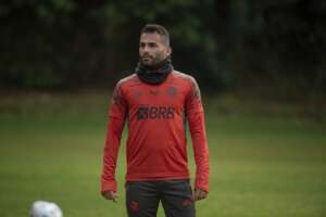 Gaúcho: Internacional trava negociações por Thiago Maia e espera Flamengo baixar pedida