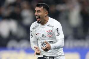 Goiano: Goiás tenta o empréstimo de lateral do Corinthians