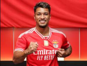 Santos entra em acordo e Benfica anuncia Marcos Leonardo por R$ 96 milhões
