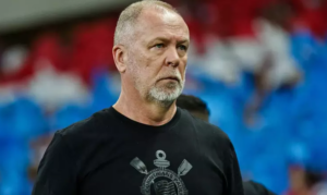 Mano chama Yuri Alberto de burro e diz que futebol é lugar de 'palavras fortes'