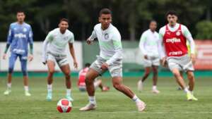 Marcos Rocha fala em ajudar o Palmeiras também fora de campo, com 'experiência e tranquilidade'