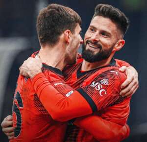 ITALIANO: Milan derrota a Roma e diminui distância para os líderes