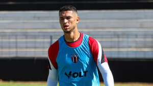 Paulistão: Guarani anuncia a chegada de zagueiro do Coritiba por empréstimo