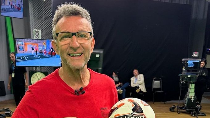 Neto elogia Corinthians em narração de rádio e, segundos depois, São Paulo marca. ASSISTA!