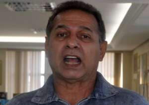 Polêmico, ex-árbitro Fifa é acusado de agredir deficiente