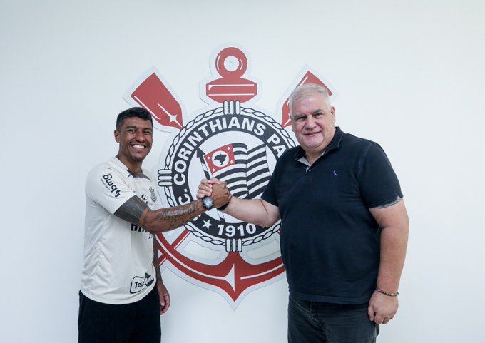 Paulinho e Maycon renovam com o Corinthians