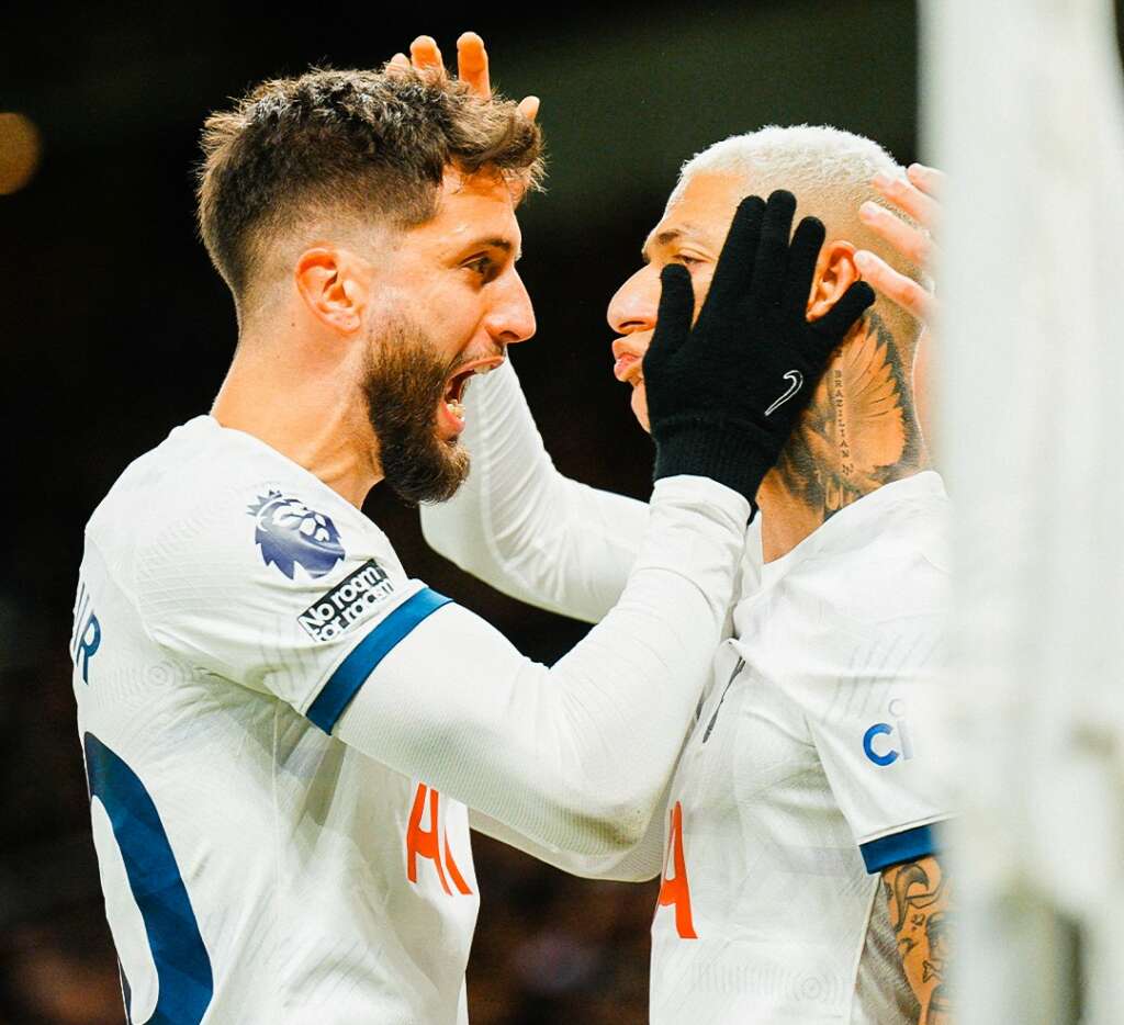 INGLÊS: Richarlison marca e Tottenham arranca empate com o Manchester United