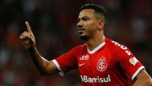 Paranaense: Operário-PR se reforça com ex-Ceará e Internacional que atua como volante