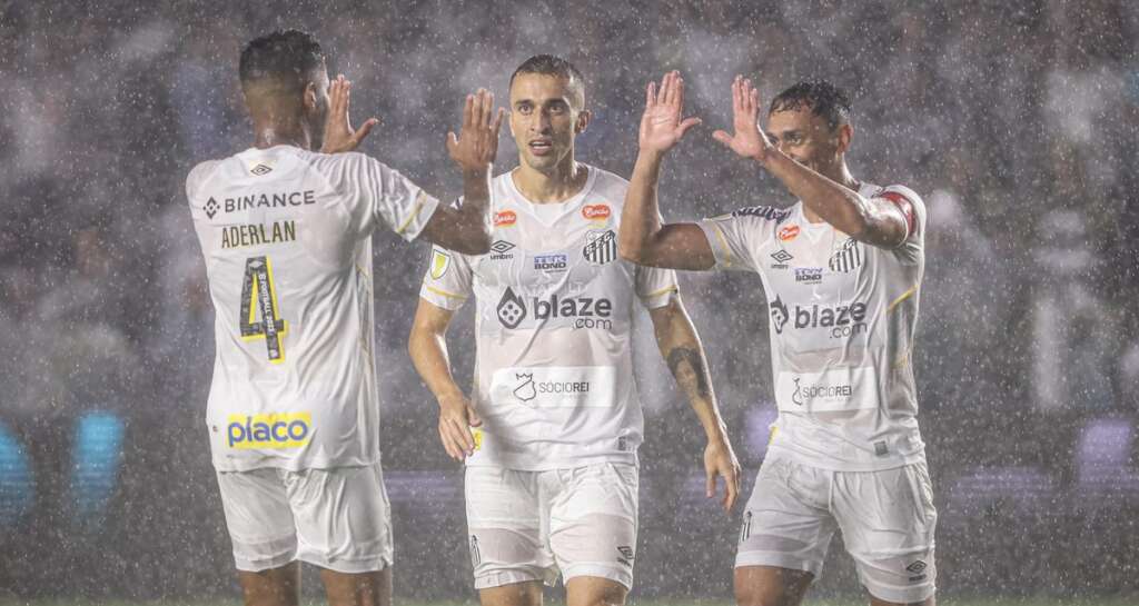 PAULISTÃO: Santos vence Ponte Preta e é o único time com 100%