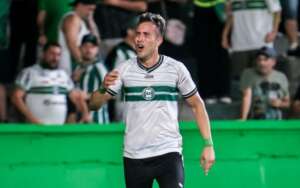 PARANAENSE: Coritiba leva susto, mas vence PSTC de virada em estreia