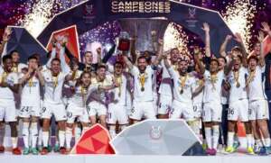 SUPERCOPA DA ESPANHA: Real Madrid goleia Barcelona com hat-trick de Vini Jr. e é campeão