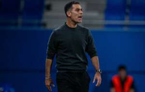 Espanhol: Após Xavi admitir saída, Rafa Márquez se coloca à disposição no Barcelona