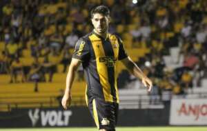 Catarinense: Com 'viagem cansativa', atacante garante Criciúma pronto para manter 100%