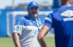 Catarinense: Com ausências e novidades, Barroca define Avaí para encarar o Inter de Lages