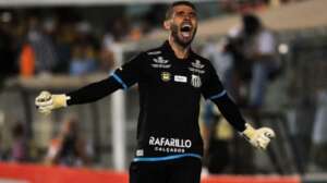 Bicampeão paulista pelo Santos, goleiro Vanderlei, ex-Vasco e Grêmio, acerta com time de SP
