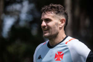 Carioca: Artilheiro do Vasco no Brasileirão, Vegetti revela estar perto de renovar com o clube