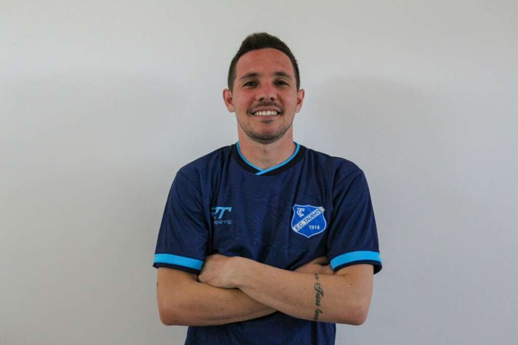 Paulista A2: Taubaté anuncia lateral-esquerdo que retorna ao futebol de SP após três anos