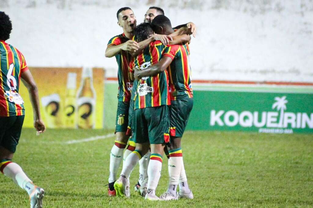 Maranhense: Sampaio Corrêa vira pra cima do Pinheiro e conquista a segunda vitória