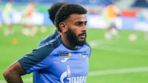 Carioca: Botafogo negocia com volante que esteve na mira do Flamengo