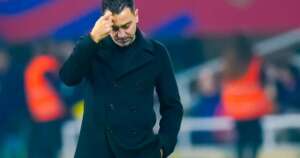 Pressionado por derrota, Xavi anuncia que vai deixar o Barcelona: 'Energia está caindo'