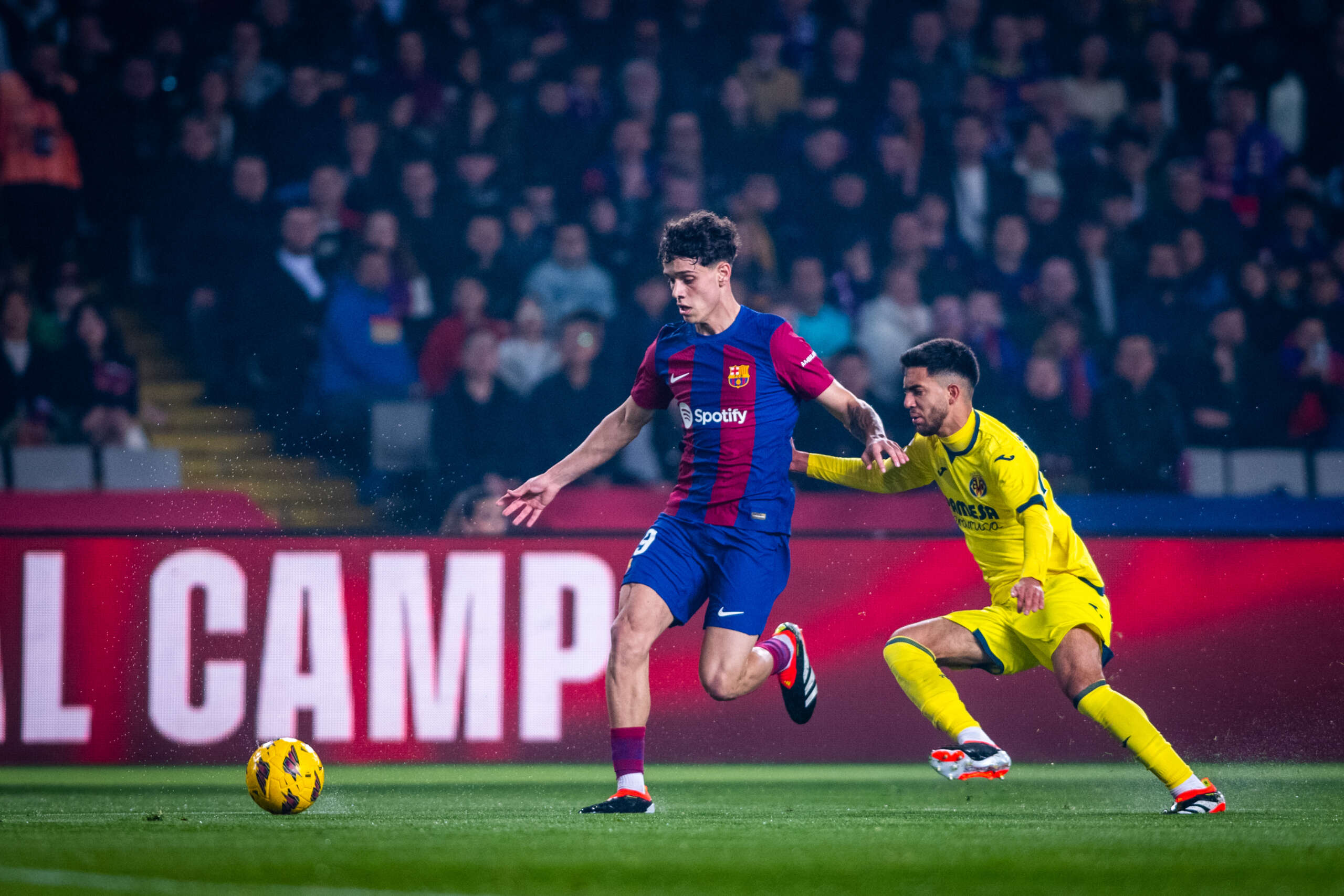 ESPANHOL: Em jogo de oito gols, Villarreal bate o Barcelona e amplia crise no rival