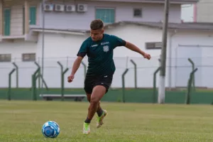 Cesinha elogia próximo adversário do Figueirense e anseia pelo 1º gol em 2024