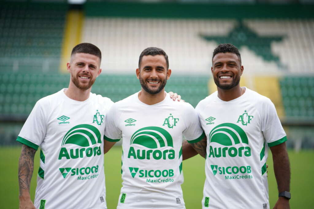 Catarinense: Apresentados, reforços confirmam retomada da “família Chapecoense”