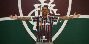 Douglas Costa assina com Fluminense até junho de 2025: 'Combinação perfeita'