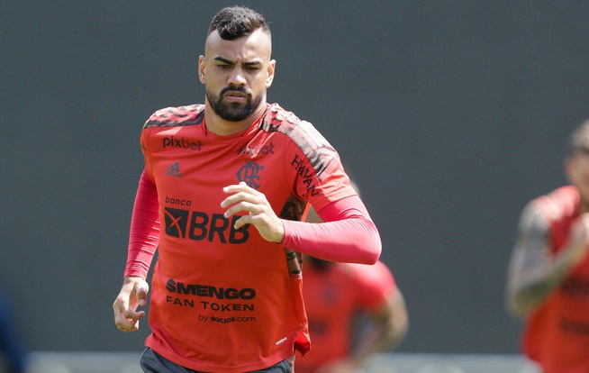Carioca: Zagueiro renova contrato com o Flamengo até 2028