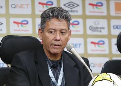 Heron Ferreira comemora 40 anos de carreira como treinador