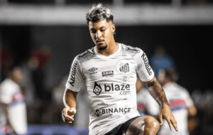 Clube europeu pode oferecer mais de R$ 100 milhões por Marcos Leonardo, do Santos