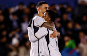 COPA DO REI: Rodrygo marca, Real Madrid alternativo derrota time da 4ª divisão e está nas oitavas