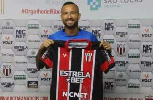 Como assim? Ex-Palmeiras é expulso no Paulistão por ofender adversários