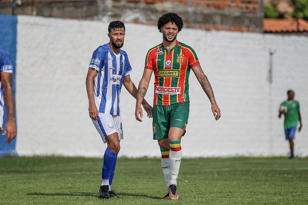 Sampaio Corrêa segue líder do Maranhense