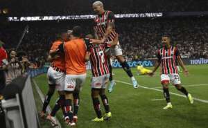 Paulistão avança, e quem está lá em baixo que dê seus pulos