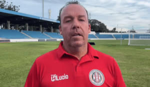 Paulista A4: Técnico do São-Carlense parabeniza elenco por vitória, mas aponta problemas