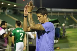 Carpini já mostrava no Guarani que romperia o seleto grupo de treinadores