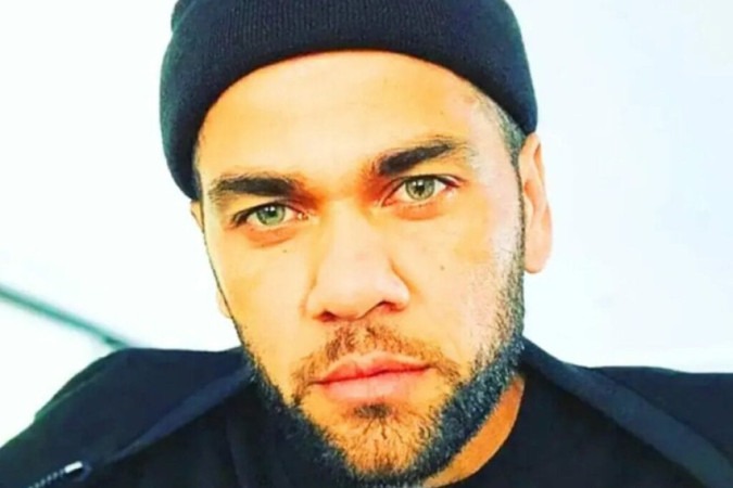 Robinho evita falar sobre julgamento de Daniel Alves: ‘Que Deus abençoe ele’