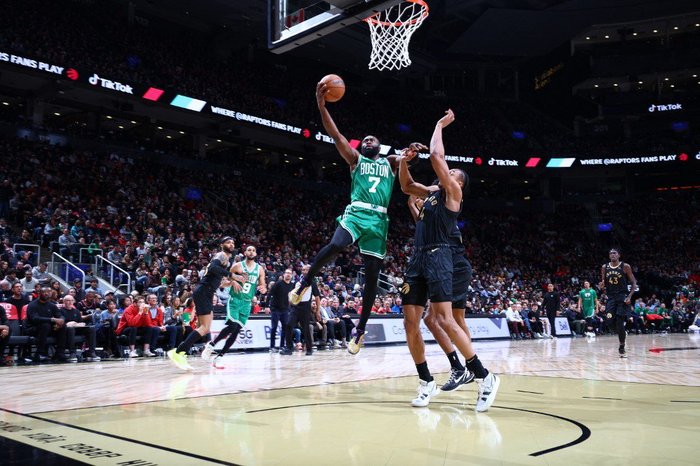 Celtics faturam 9ª vitória seguida na NBA e Cavaliers vencem com cesta do meio da quadra