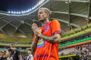 Cenas fortes! Jogador do Audax quebra a perna em derrota para o Vasco