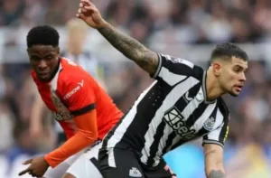 INGLÊS: Newcastle empata após estar perdendo em rodada com gols de brasileiros
