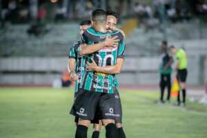 PARANAENSE: Liderança em jogo! Maringá defende o posto