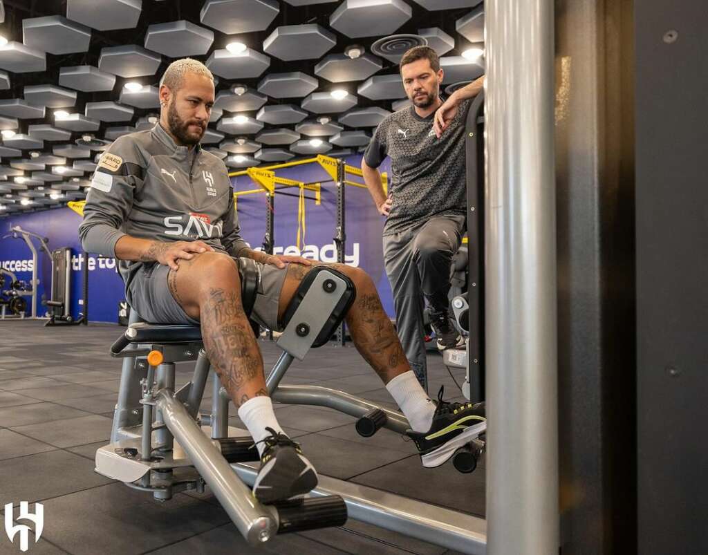 Neymar é comparado com Rodriguinho por aparência física na volta ao Al-Hilal