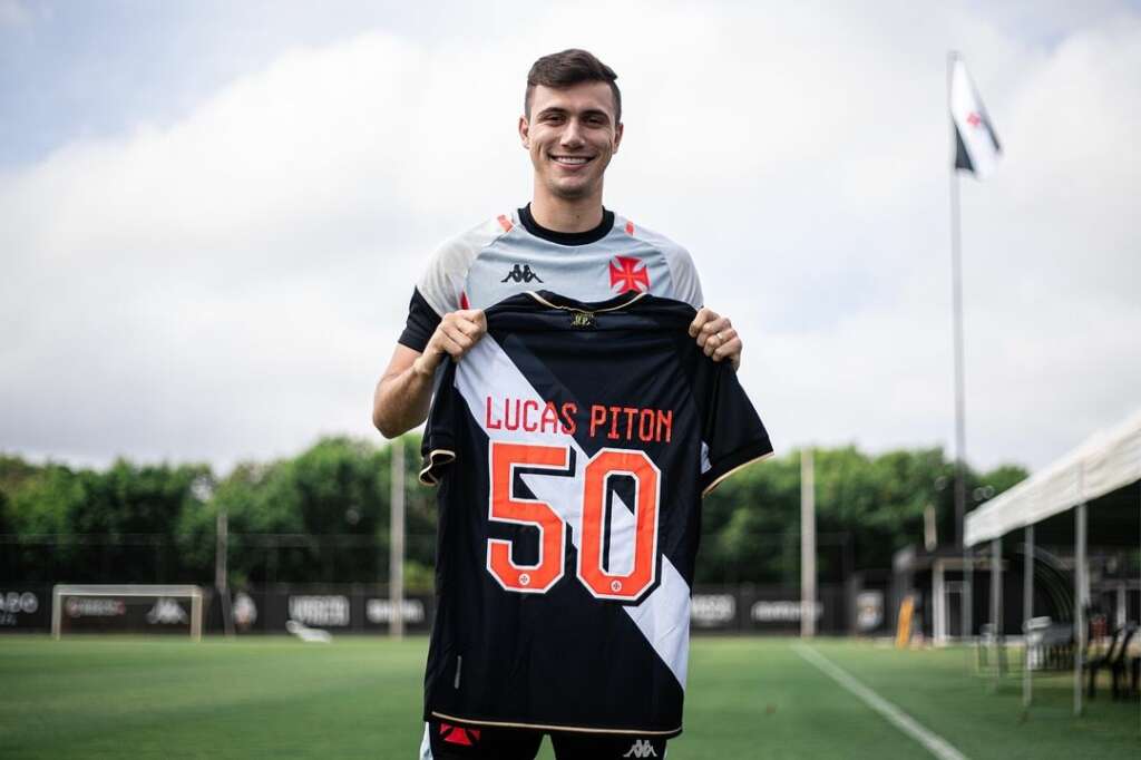 Vasco renova contrato com lateral-esquerdo Lucas Piton até 2028