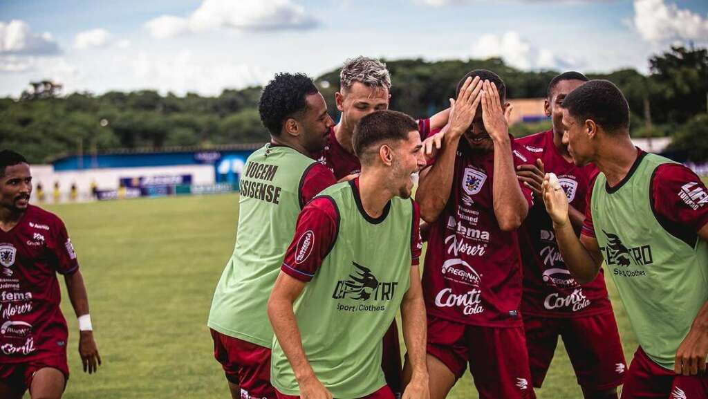 Paulista A4: Viola celebra fase do Vocem, invicto há sete jogos