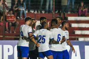 Catarinense: Técnico enaltece atuação do Avaí em vitória, mas avisa: 'Ainda estamos em evolução'