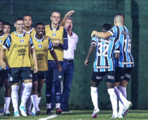GAÚCHO: Grêmio bate Avenida, engata 4ª vitória seguida e continua líder isolado